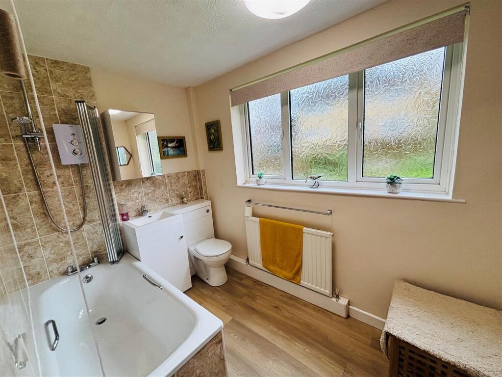 11aperrybath1.jpg