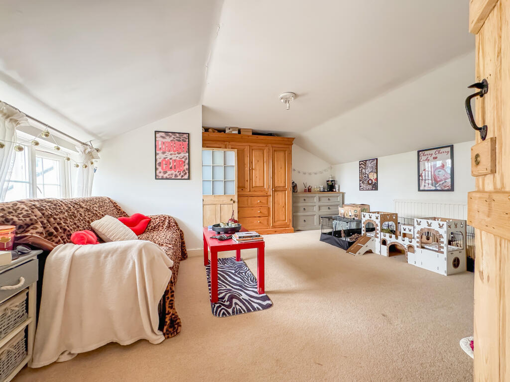 20250813_112453108_iOS_edited