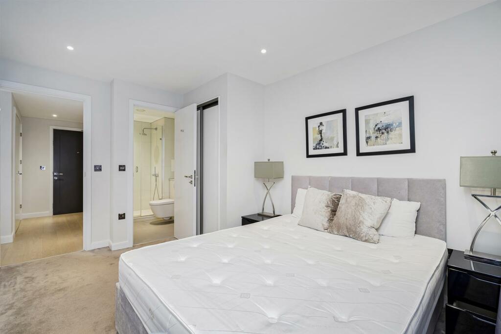 Master bedroom 2