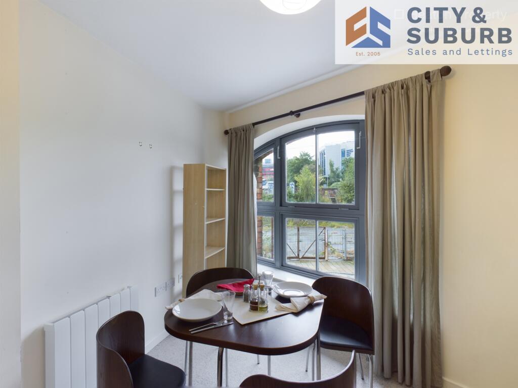 WH15 Advert photo (4)