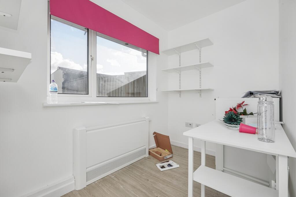 13 Meadowbrook Road, Ashford, Kent, TN24 9AZ