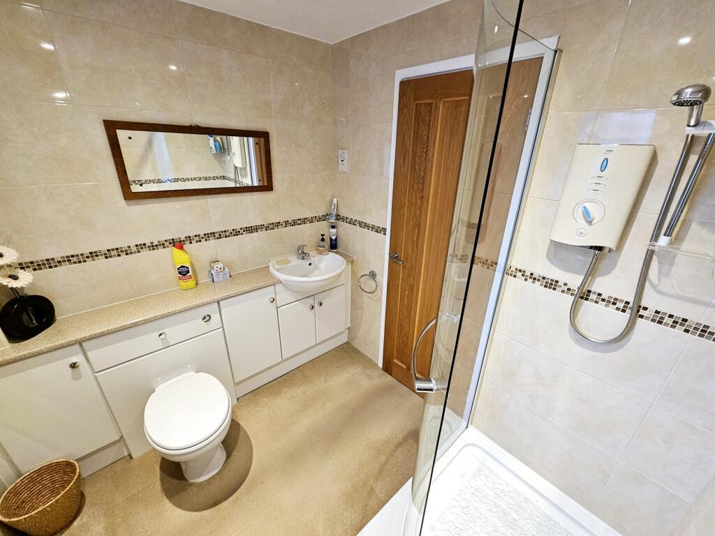 b46b2cf6-e641-40d0-b4a2-db94a90fab9b