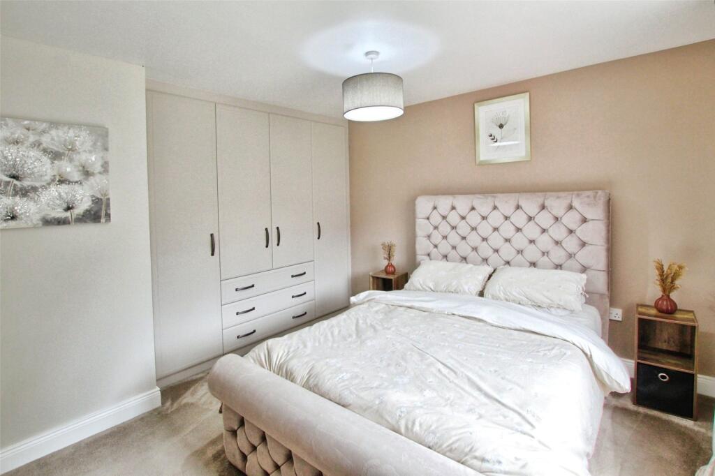 Masted Bedroom