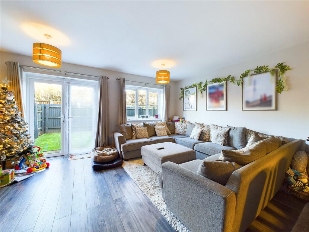 Sitting Room To Rear