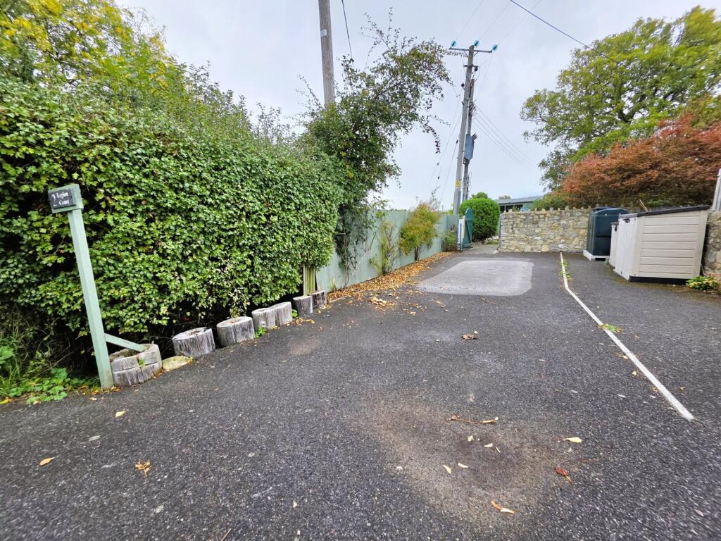 Drive/Parking