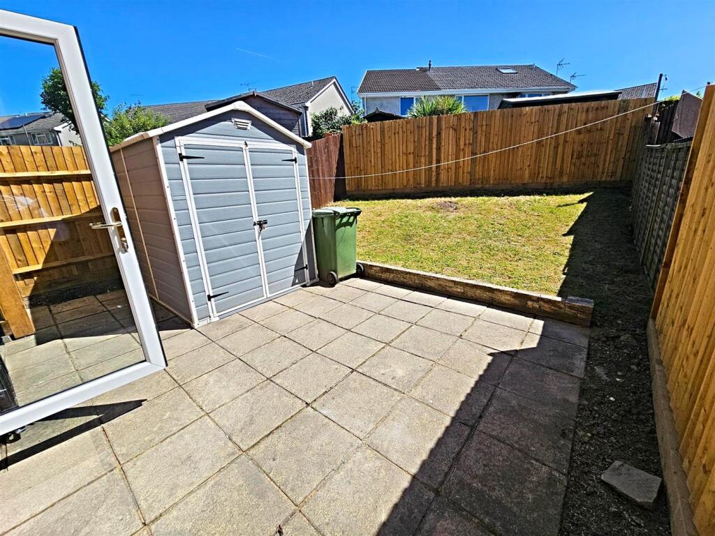 Gardens &amp; Parking