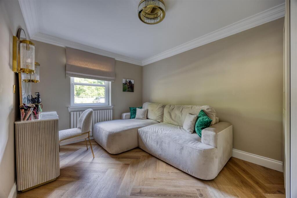 FLAT2_31_ALEXANDRA_ROAD_LENZIE_007.JPEG