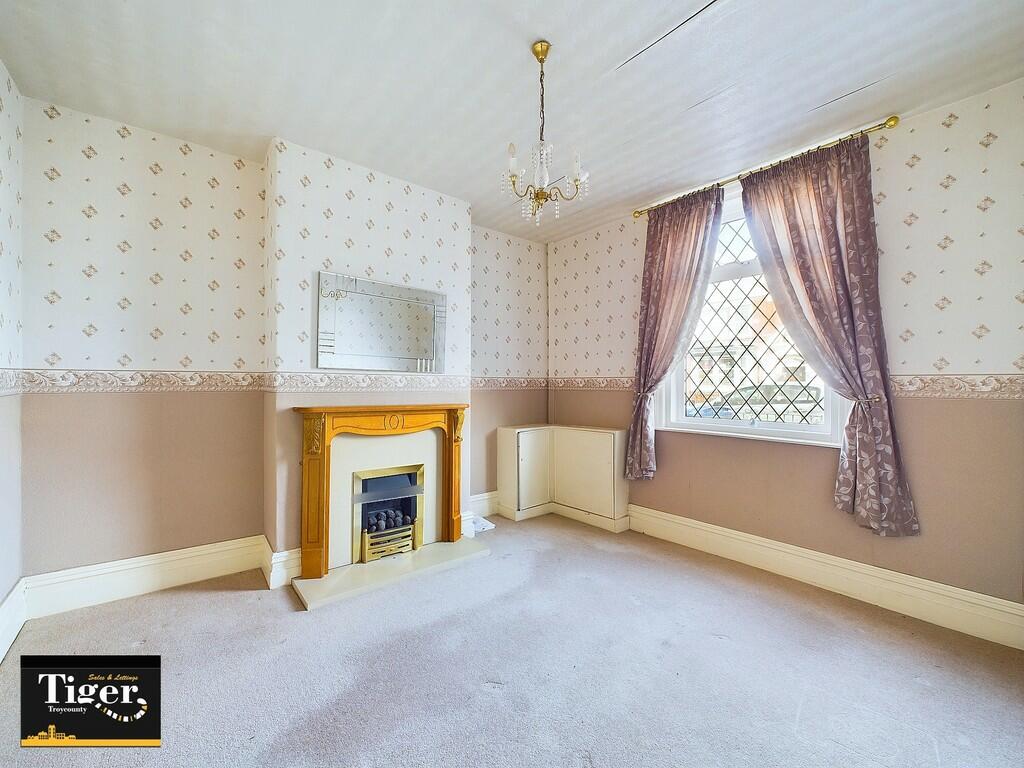 CAM02176G0-PR0386...