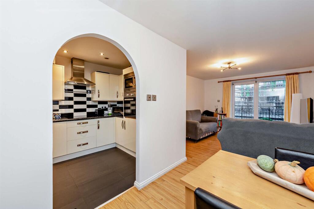 8671219-interior15-800.jpg