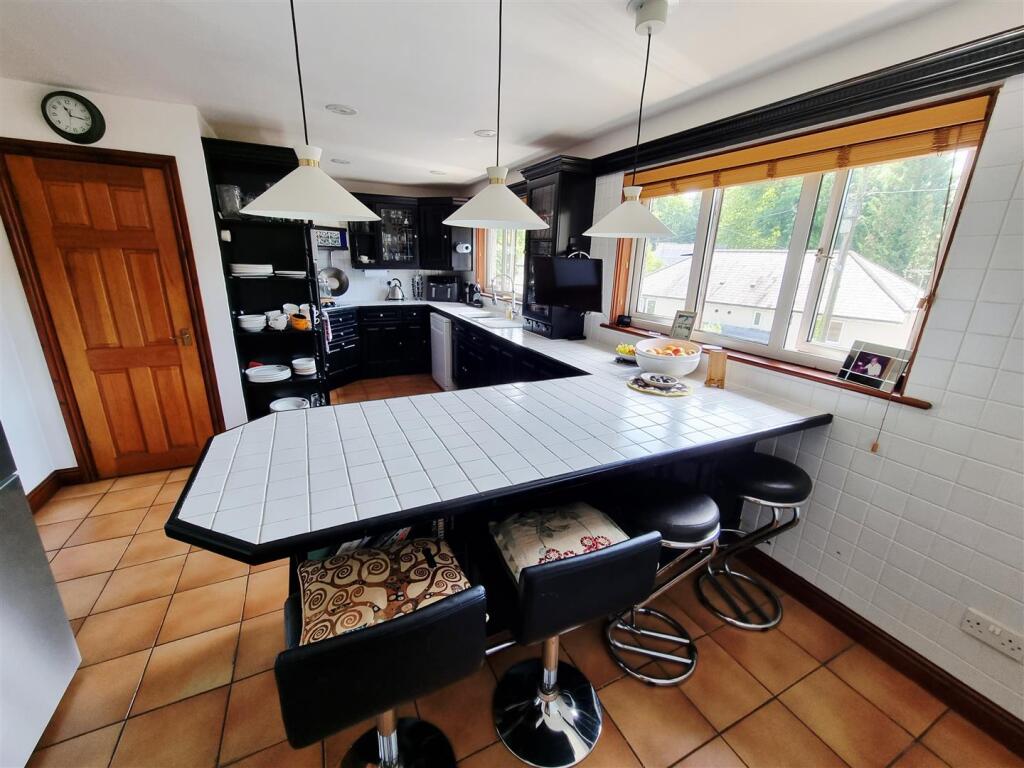 Breakfast Bar.jpg