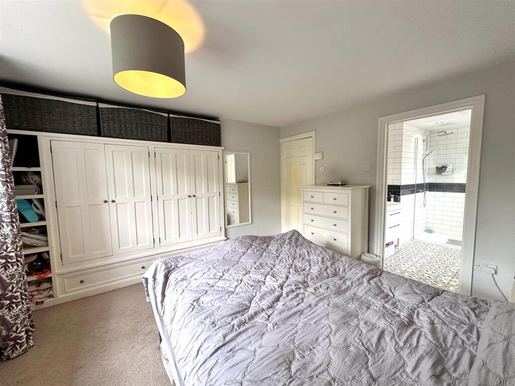 Bedroom One Into En-Suite 056