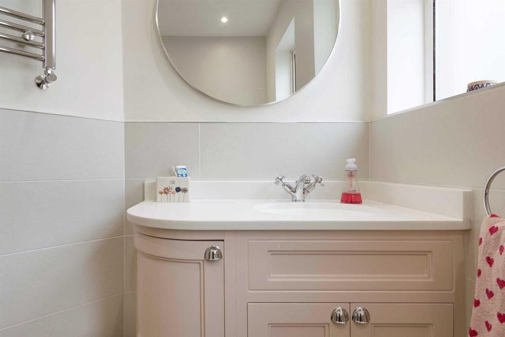 30 Regent Place, Rugby (22).jpg