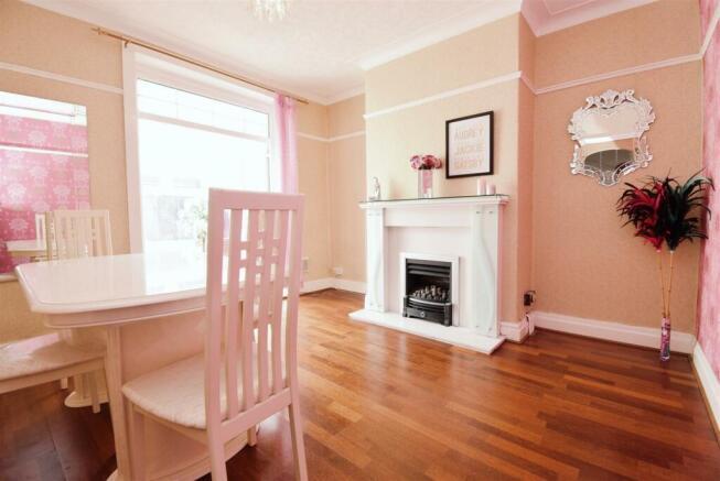 73331 32379371 IMG 03 0000 Max 656 T202502101627.jpeg