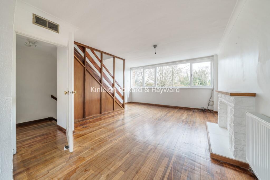 db938045-4336-4e65-9