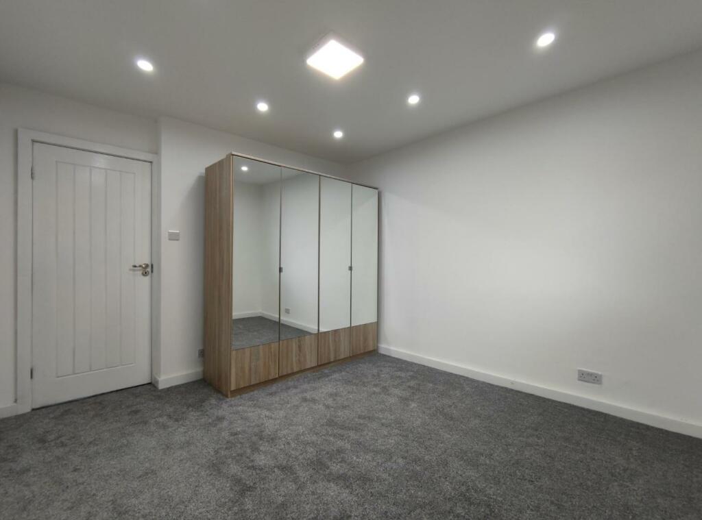 Bedroom 2 Aspect 2
