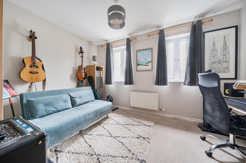 1374604-8-6908cef...