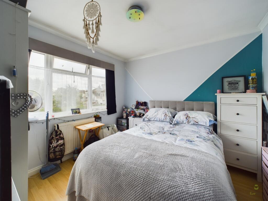 CAM01812G0-PR0082-STILL009