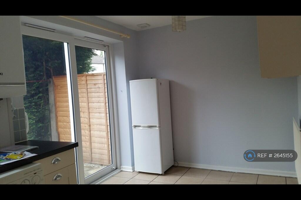 Kitchen Space For Table And Chairs