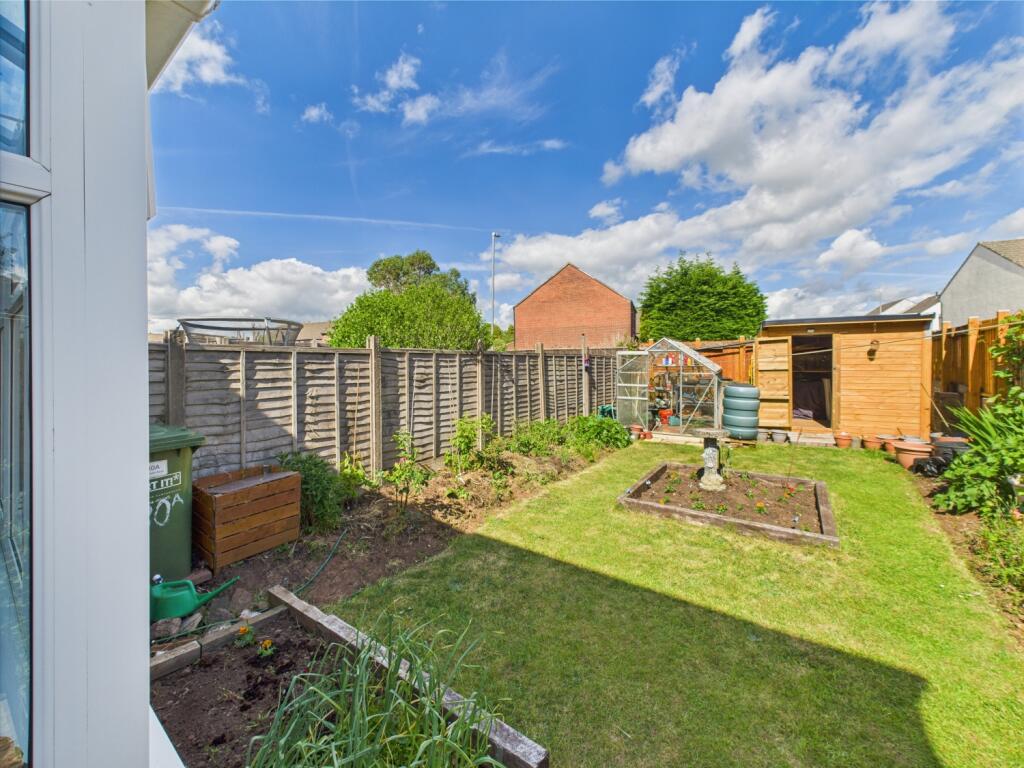 CAM02023G0-PR0140-STILL027