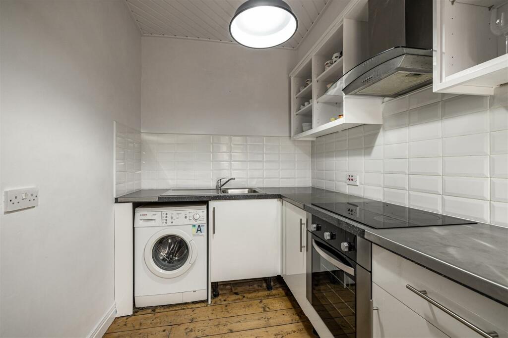 13_3 Gladstone Street Hawick 12.JPG