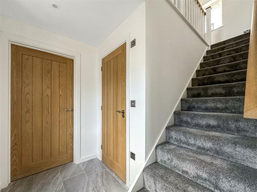 hallway.jpg