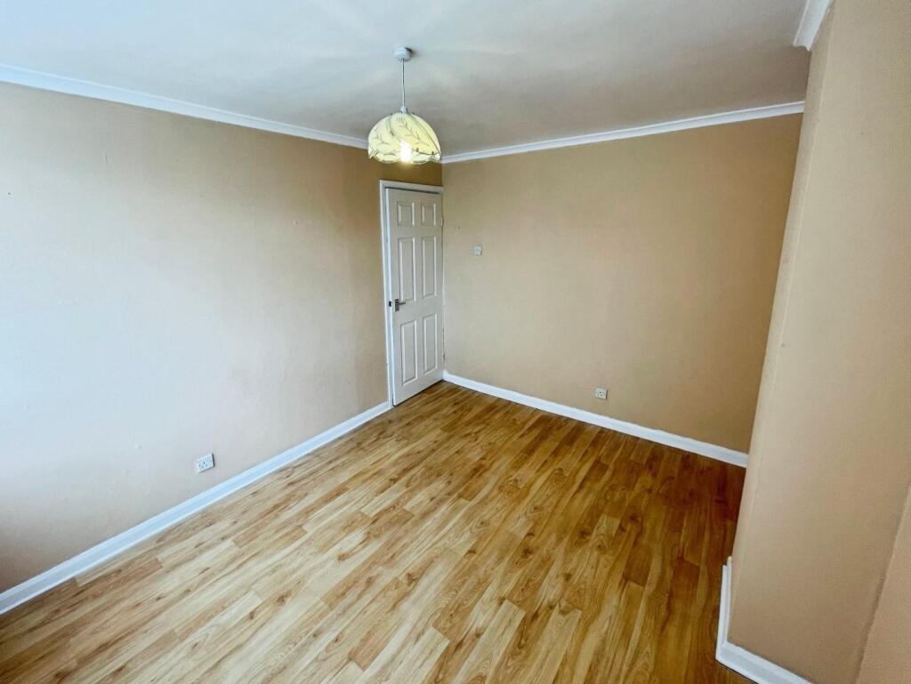 64759e9a--4D3A-8680-CF1FFB337B78-19873-000002CF5DF