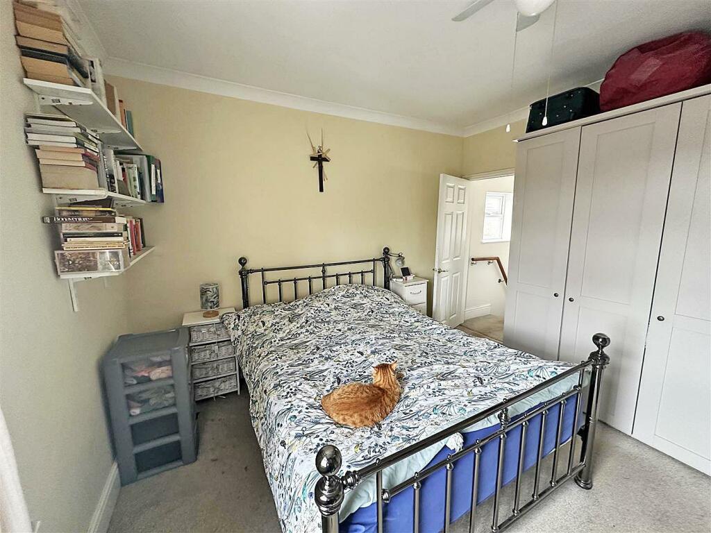 Bedroom1.jpg