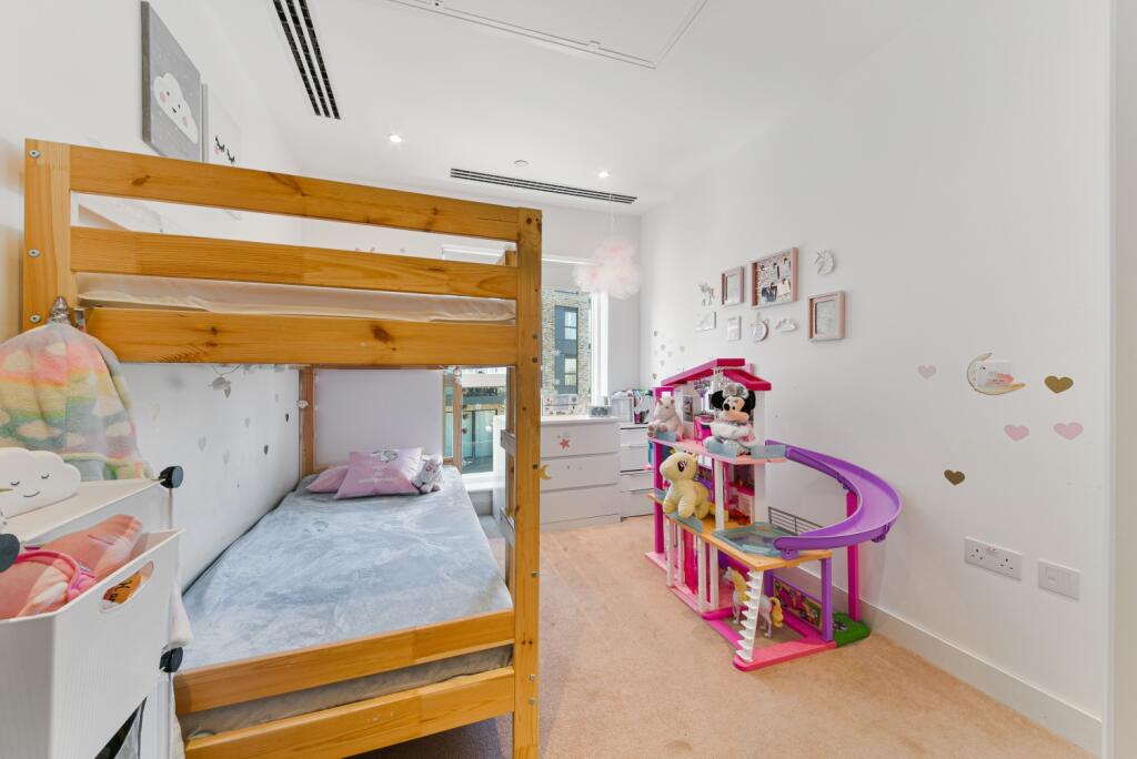 Bedroom - Santina Bu