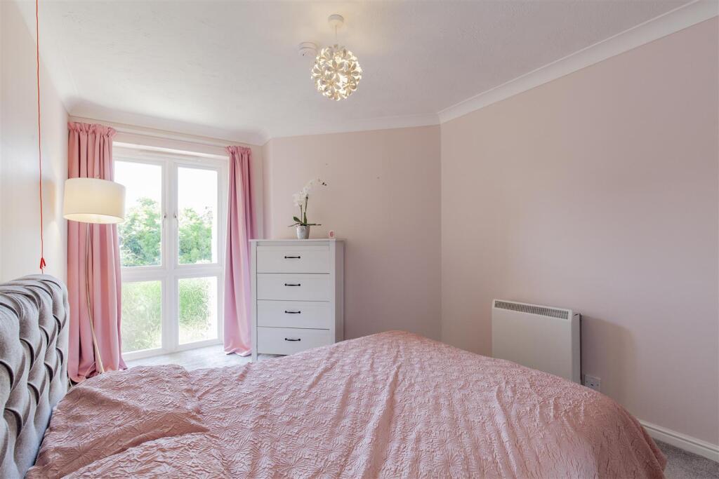 Bedroom-3.jpg