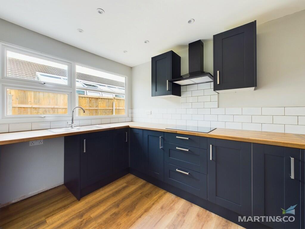 CAM03111G0-PR0172...