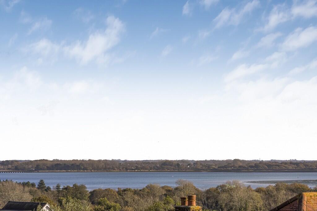 13 Grant Road, Fa...