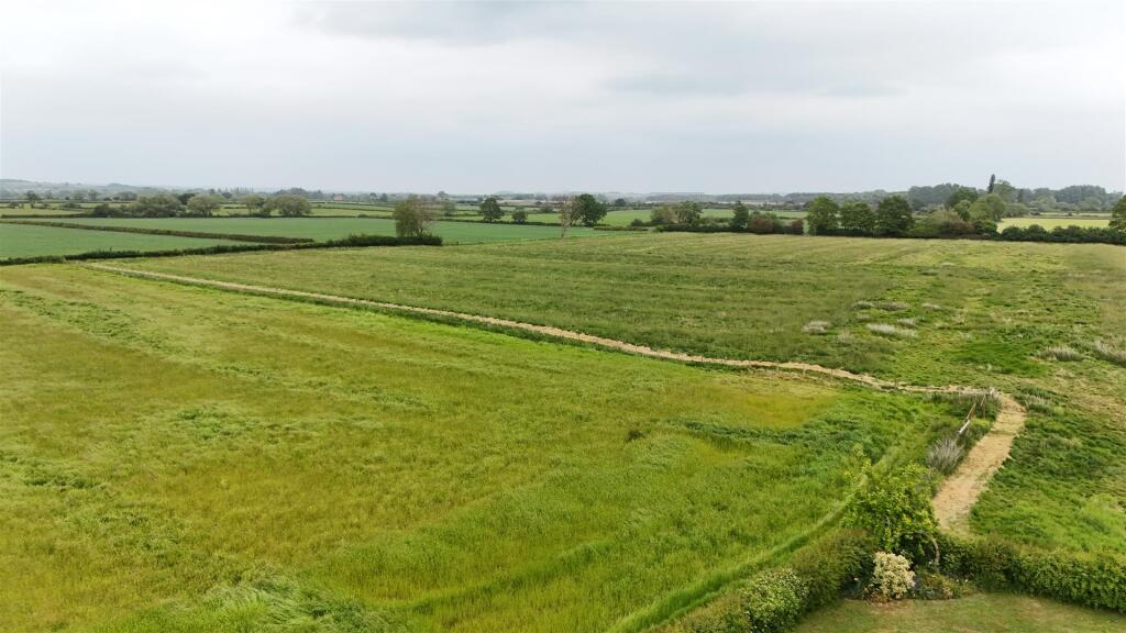 dji_fly_20250522_135816_0526_1747923766358_photo.J