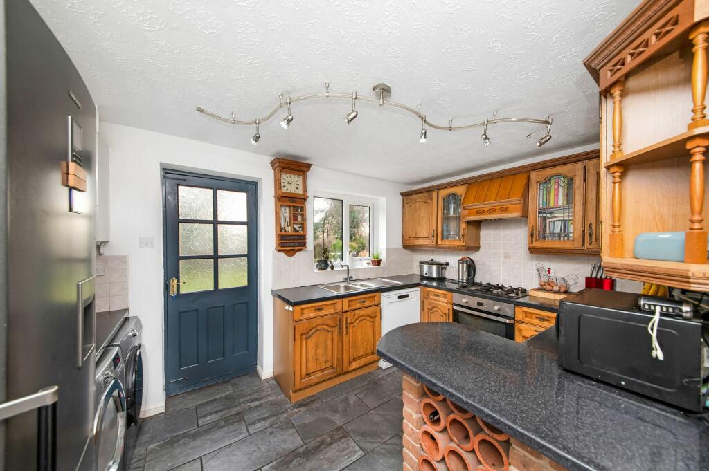 BREAKFAST KITCHEN