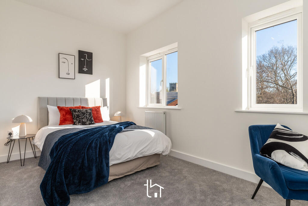 Rear Bedroom