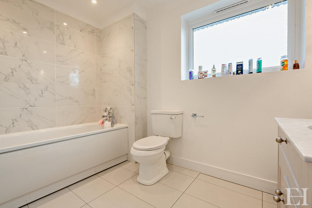 WM-8636330-interi...