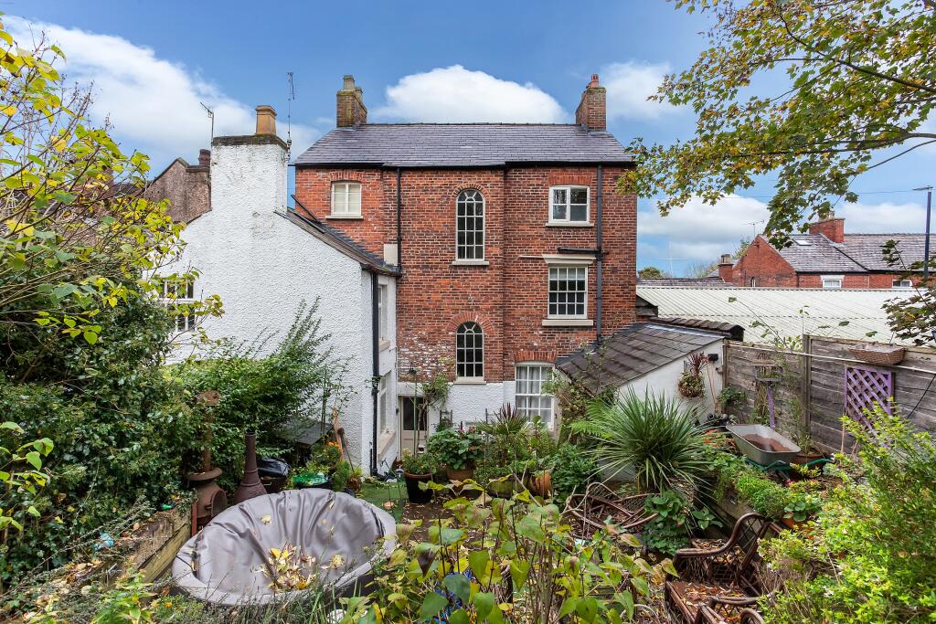 4Low Res T202410101553.jpg