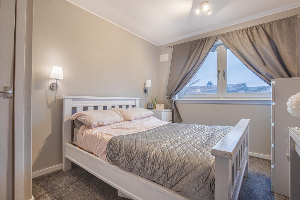 Bed3Angle1