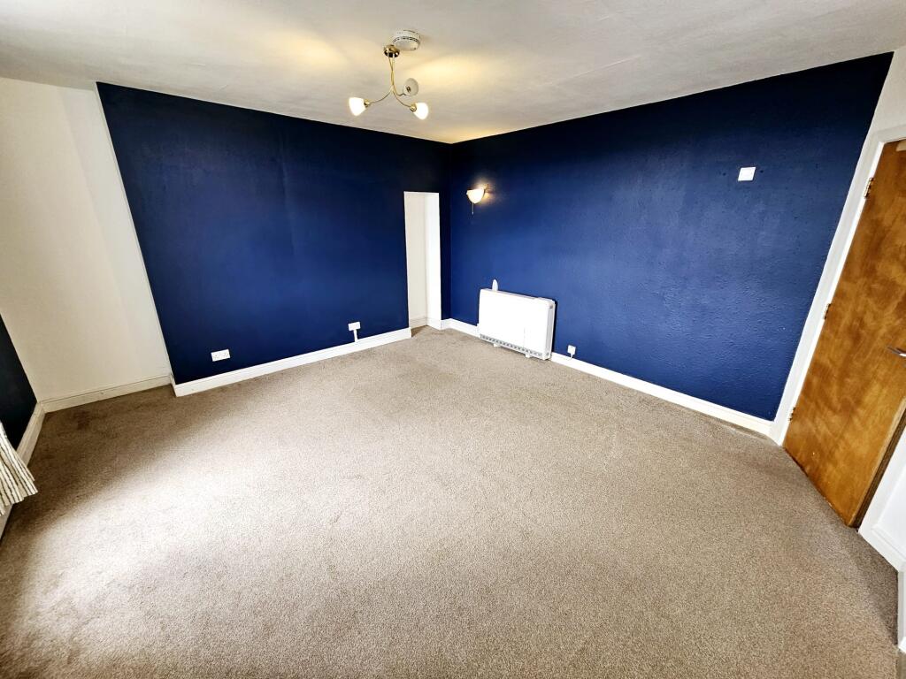 e5d20e70-b636-4e99-b8ef-66d4227d2f5c