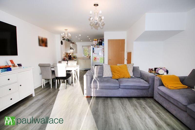 Lounge/Kitchen