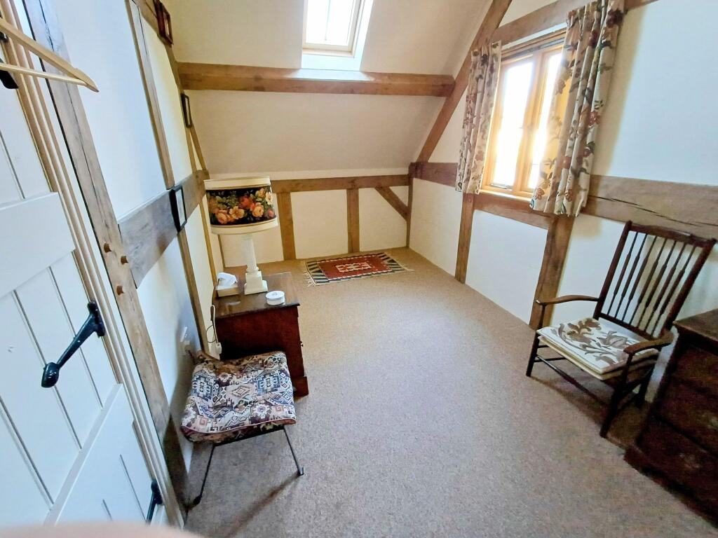 Photograph 4