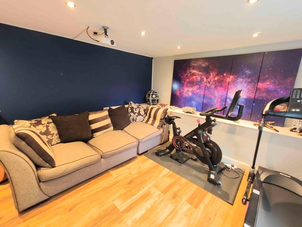 Gym/Office/Bed 4