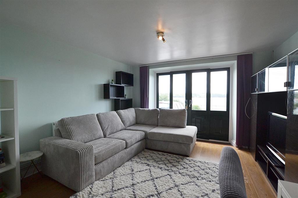annexe living room.JPG