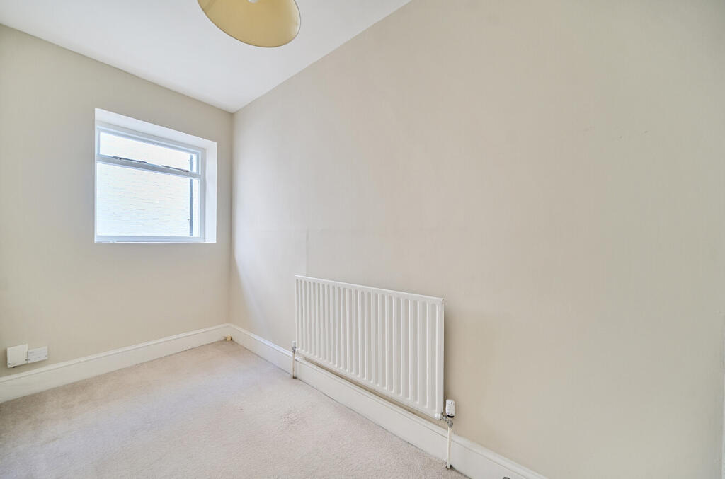 1293766-23-682b19...