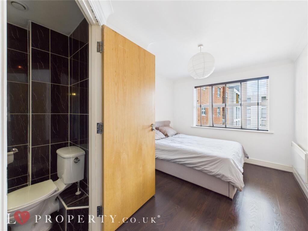 CAM05016G0-PR0074-STILL014 - Copy.jpg