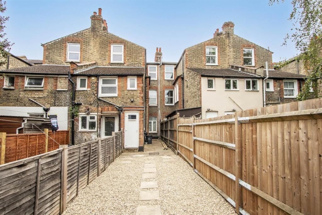 16b Gambole Road, London external 3.jpg