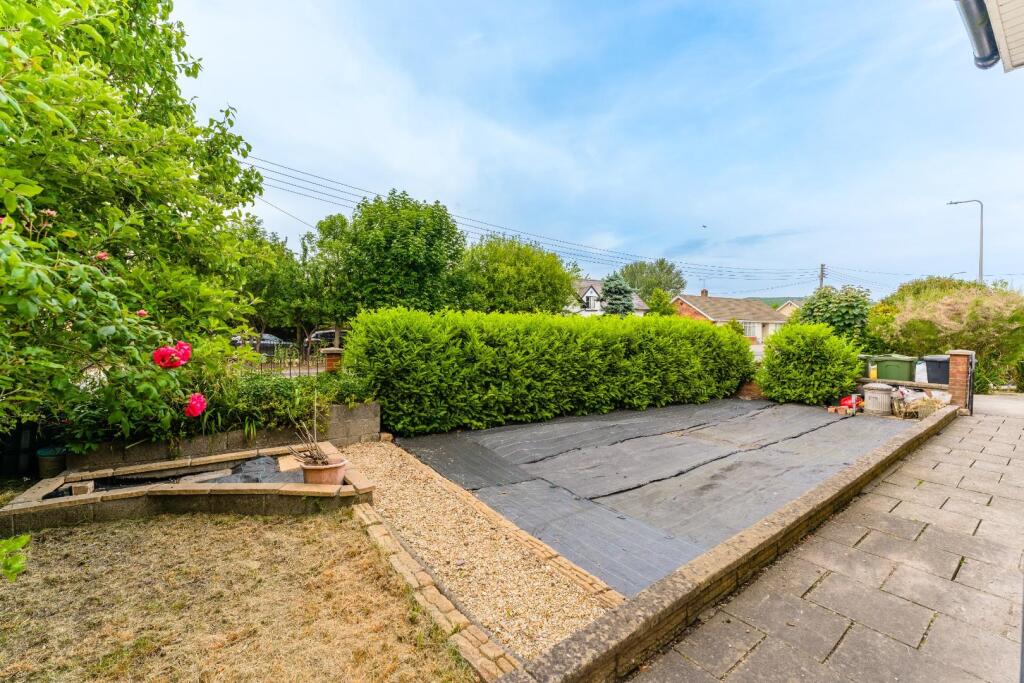 4 St Andrews Close, Congresbury BS49 5DZ-5.jpg