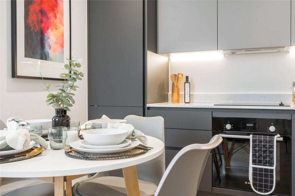 Dining/Kitchen