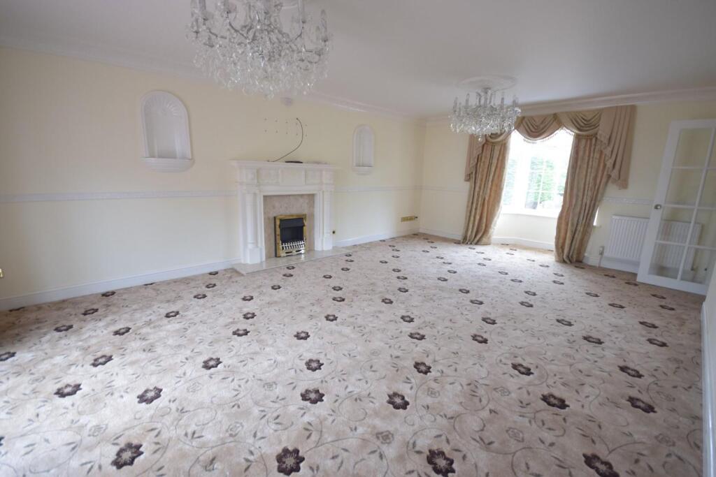 Lounge/sitting room