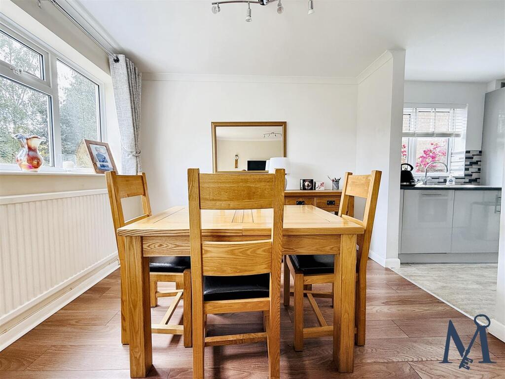 Living Room / Dining Area