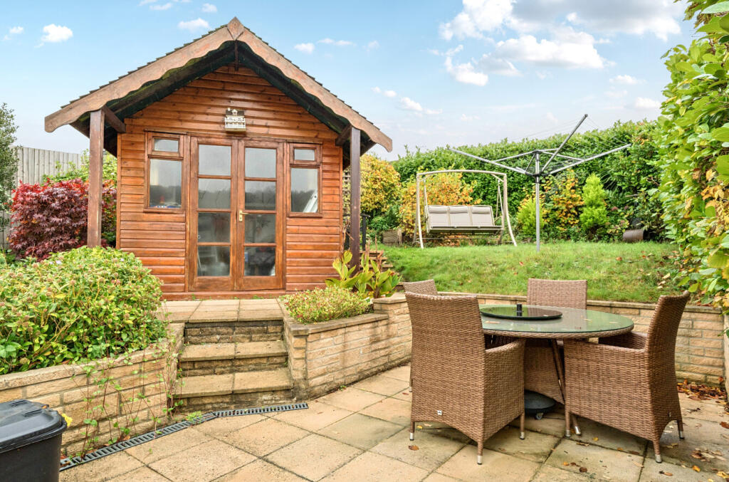 1377371-7-690dc2a...